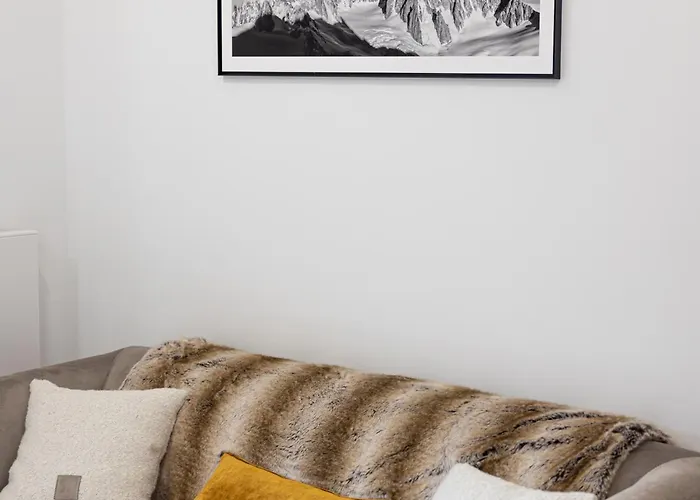 Neuf Et Ensoleille, 2p + Cabine, Proche Centre Et Pistes, Balcon, Wifi, Parking - Fr-1-575-172